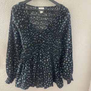 Ava & Viv Black V-neck Long Sleeve Blouse with Blue Floral Design Size 1X